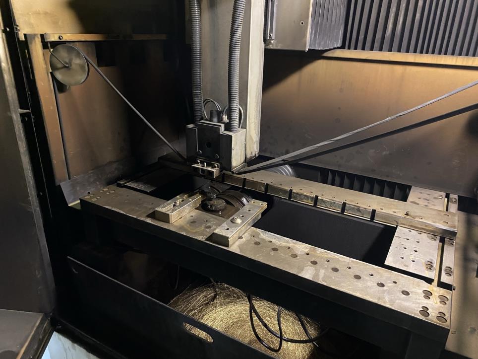 Kovoobrábecí stroje a pracovní obuv-2